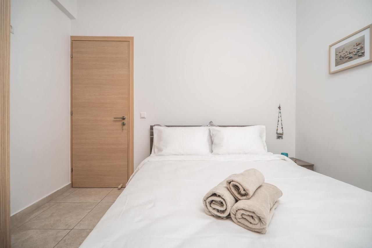 City Beach Apartment Chrissi Akti Chania Exterior foto